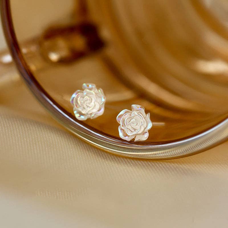 Coming Soon♡Rose Flower White Pearl Stud Earrings
