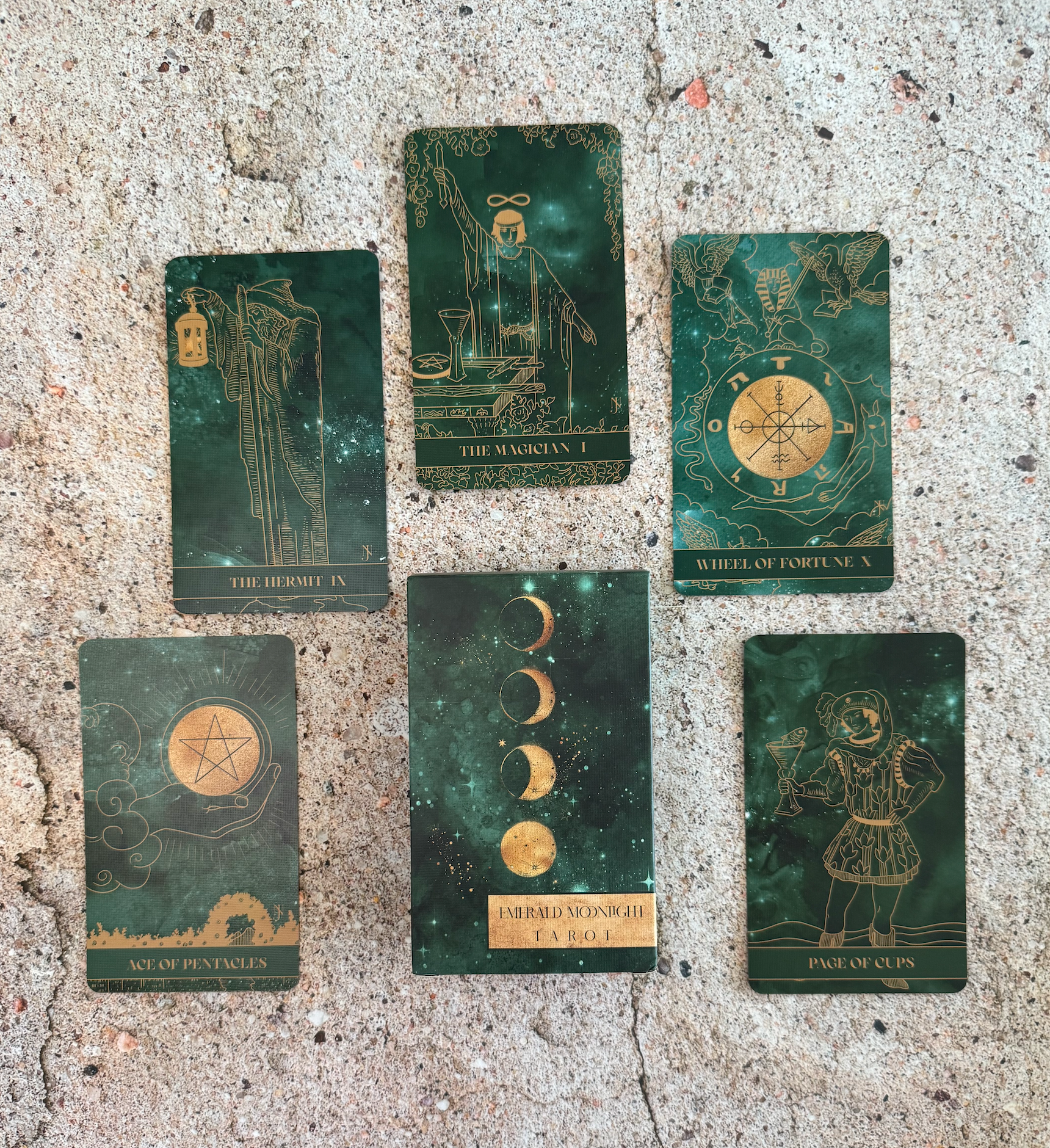 The Emerald Moonlight Tarot Deck- Based on Rider Waite Tarot