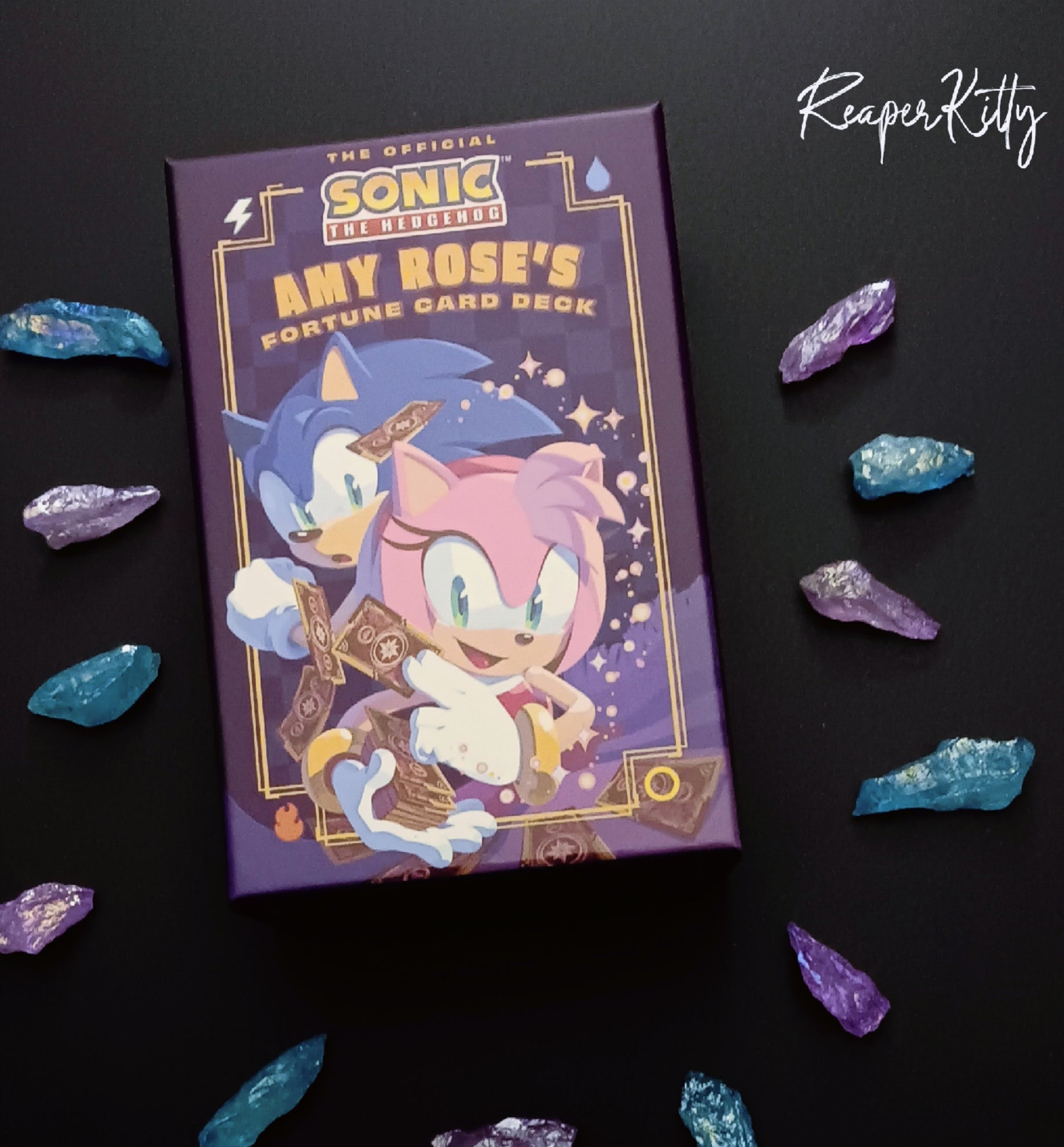 The Official Sonic the Hedgehog: Amy Rose's Fortune Card Deck