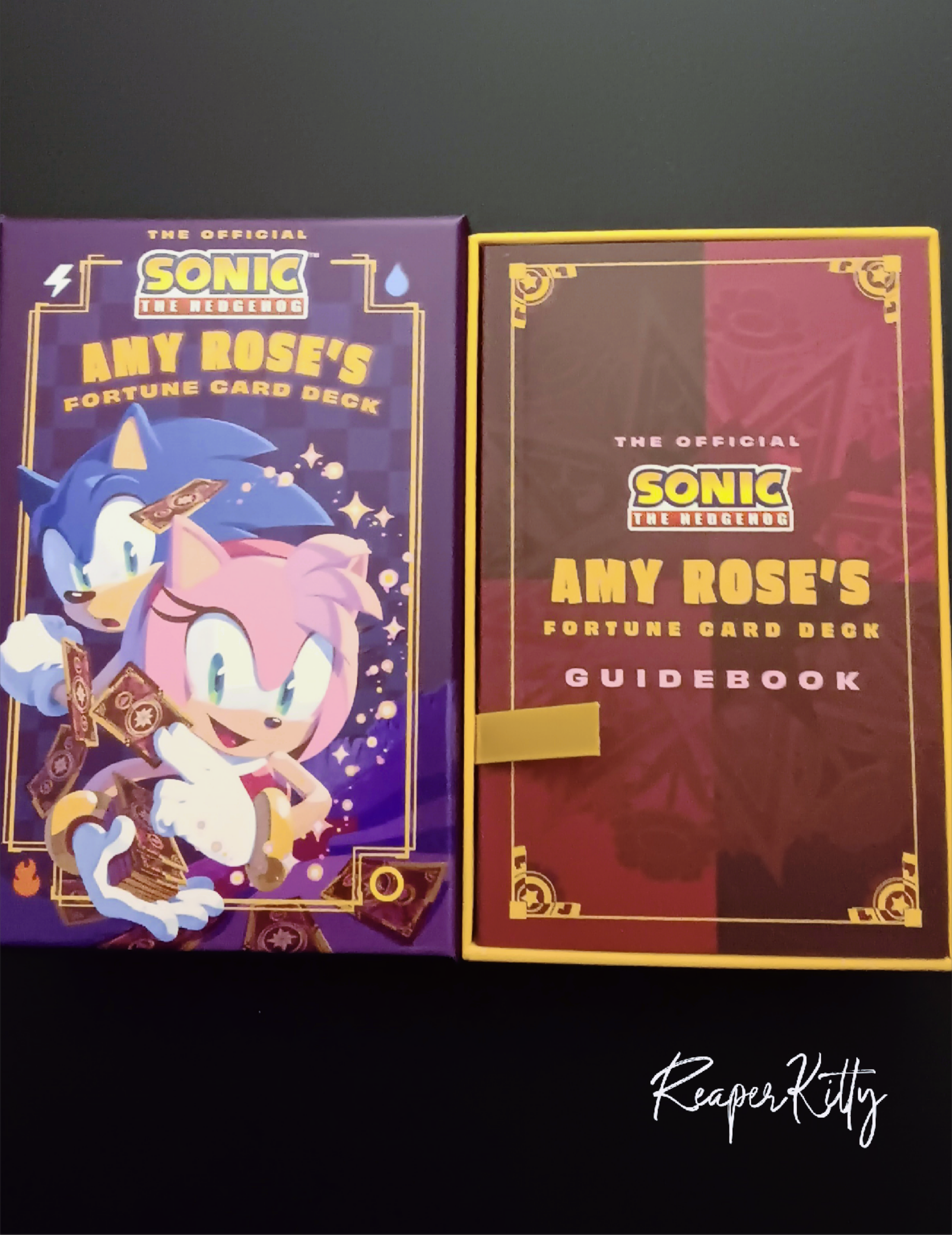 The Official Sonic the Hedgehog: Amy Rose's Fortune Card Deck
